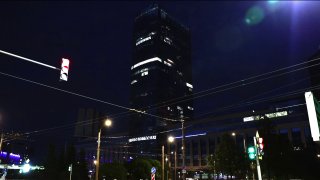 Mash Money вернётся завтра с новыми инсайдами с полей ПМЭФ, а пока смотрим на вечерний Петербург с высоты. Пацаны и девчата к успеху пришли, теперь нас аж на домах показывают.Шуршим в Дзен | Telegram | Max