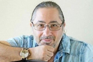 Профессор Лебединский оформил инвалидность в США — теперь он будет получать медицинскую помощь и социальную поддержку по талонам.По данным Mash, у автора хита "Я убью тебя, лодочник" диагностированы клиническая депрессия, постоянные панические атаки и агор