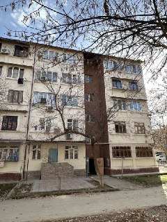 Продаю САМПИ микрорайон 2/3/5, кирпич, 52 кв. м, без ремонта