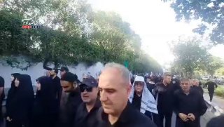 🎦 חמינאי הוא המנהיג שלנו עד הדם בעורקינו