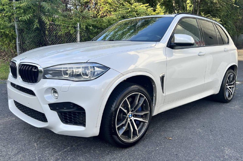 Владелец X5 отсудил у компании BMW 1,9 млн долларов за палец