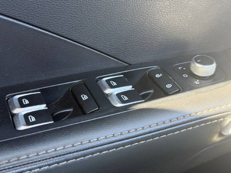 🚘 В продаже geely coolray
Год выпуска: 2022
Пробег на табло: 69 257 км
Птс: электронный
Двигатель: 1.5 бензин
Трансмиссия: амт
Vin: y4k8622z2pb900635
Цена: 1 200 000 руб.
📞 + 7 (938) 130-35-61
Г. Ростов-на-дону, тц «сиверс», пр. Сиверса, 23 – как нас найти📍
Способы оплаты:
— Наличные;
— Кредит (20 банков);
— Безнал без ндс;
— Обмен на ваш авто.
Больше подробностей об авто и способах оплаты узнавайте у менеджера 📲 @autozaorndbot
___________
Подбор авто – @auto_zao_bot 🤖
Все авто – https://autozao. Ru/ 🌐
Мы в max. Ru/auto_zao_rnd 💬
🗺️ Присоединяйтесь к авто зао :
— Москва
— Краснодар - фотография - 10