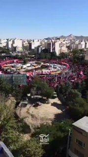 🎦 הסיסמה של ילצרת אל-חוסיין (AS) ברגעים הראשונים של קבורת גופתו של "מר הרג את איראן" במשהד