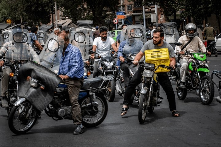 آخرین خبر تهران: ۲۰۰ هزار موتورسیکلت برقی در راه تهرانسخنگوی شورای شهر تهران: بهزودی ۲۰۰ هزار موتورسیکلت برقی(موتورکار ویژه فعالان حوزه