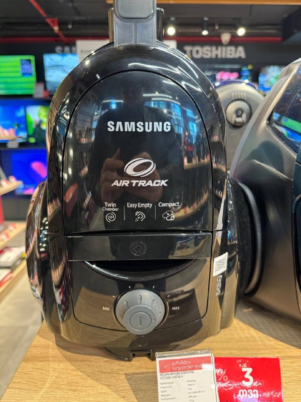 Продам пылесос, состояние отличное, использовался 3 раза, есть гарантия, документы, коробка. — фото 1