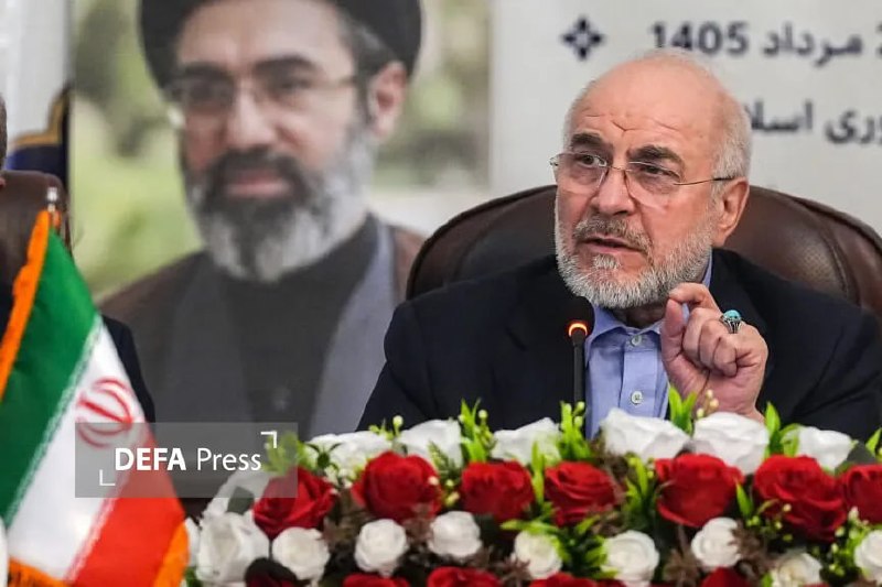 خبرگزاری دفاع مقدس: 💢قالیباف: همکاریهای اقتصادی ایران و عراق وارد مرحله عملیاتی میشود🔸رئیس مجلس شورای اسلامی گفت: مقرر شد در سفر هیاتی از