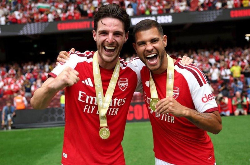 Arsenal: رفقای جدید