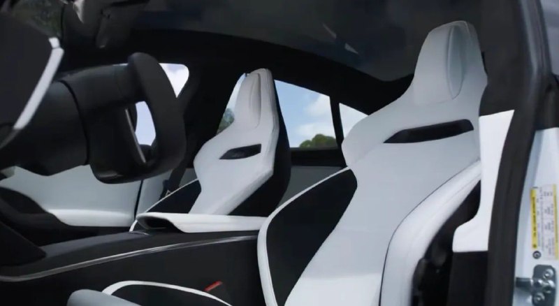 Самая быстрая версия Tesla Model S получила спортивные сидения 2