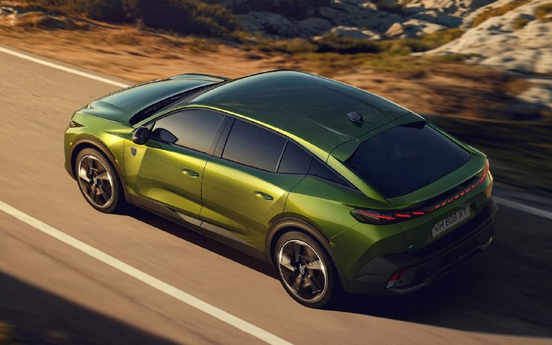 На автосалоне в Брюсселе представлен обновлённый Peugeot 408 6
