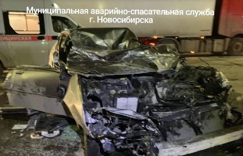 תאונה נוראה אירעה בלילה בצומת ליד פטוחוב 35/11. בעבר הכל היה כך: משאית DAF פנתה שמאלה ולא פינתה את מקומה למ…