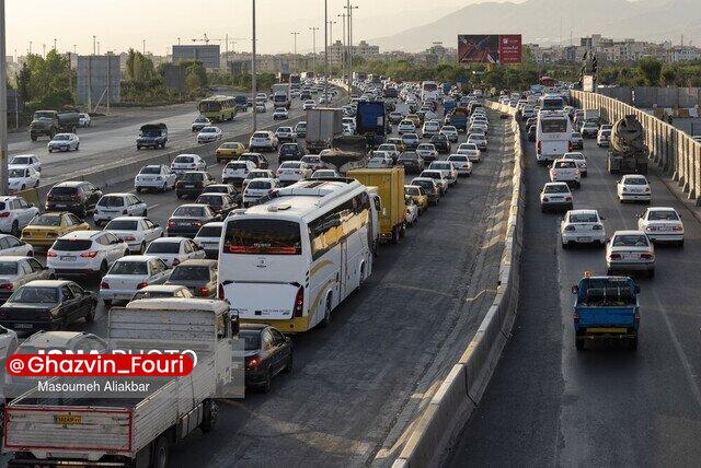 قزوین فوری: ترافیک سنگین در آزادراه کرج-تهرانمدیرکل راهداری و حمل و نقل جاده‌ای البرز اعلام کرد:🔹در حال حاضر ترافیک سنگینی در آزادرا