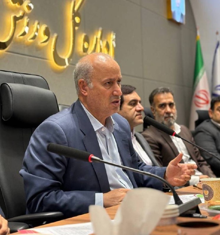 فارس ورزشی: تاج: مخالف محرومیت تماشاگران از حضور در ورزشگاه هستم🎙رئیس فدراسیون فوتبال: 🔹به‌شدت مخالف این هستم که محرومیت شامل حال تم