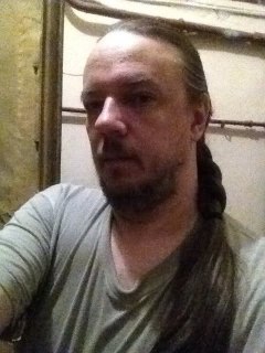 В Петербурге задержали блогера Rotten Kepken из-за поста об убийстве Владлена Татарского. На него завели дело об оправдании терроризма🔵 Задержание. В Санкт-Петербурге силовики провели обыск и задержали 52-летнего телеграм блогера, на канал которого подписа