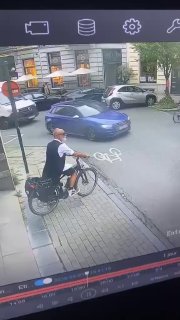 🇵🇱 A 14-year-old girl riding a scooter was struck by a car directly behind a TV reporter during a live broadcast in Kościerzyna, Poland, on September 26.The driver initially fled but returned minutes later. The injured girl was taken to hospital.Follow main channel -> LiveLeak Follow private channel -> LiveLeak Private