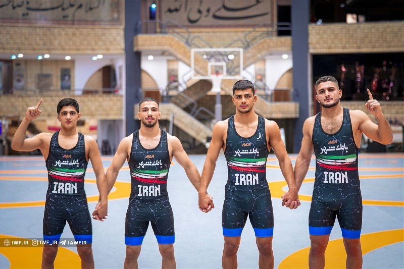 اخبار کشتی (iwf.ir): رقابت های کشتی آزاد جوانان قهرمانی جهان - اسلواکیابوالفضل رحمانی فینالیست شدسبحان اسمی راهی مرحله شانس مجدد شدآرمان الهی