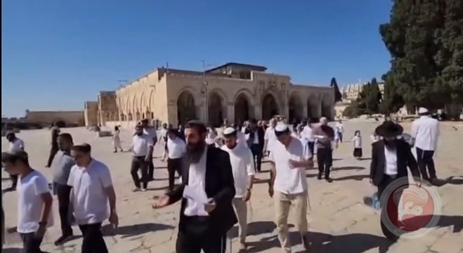 Israeli forces escalate operations at Al-Aqsa Mosque