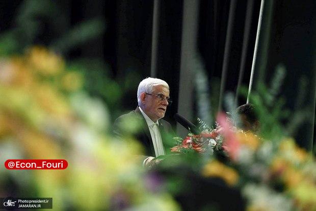 اقتصاد فوری 📈: عارف: گرانی مسئله‌ای آزاردهنده است و مقابله با آن نیز مهم‌ترین دغدغه دولت است🔹مزیت اصلی ایران نیروی انسانی و فناوری است،