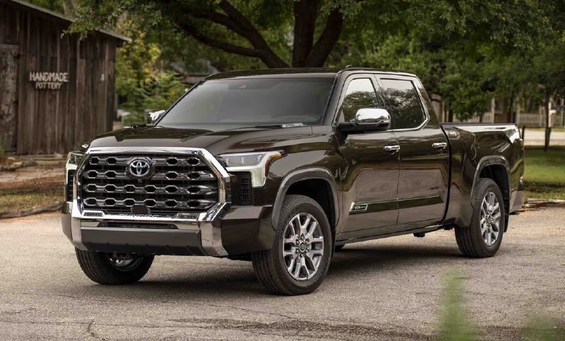 Toyota отзывает 162 тысячи пикапов из-за отказа экранов