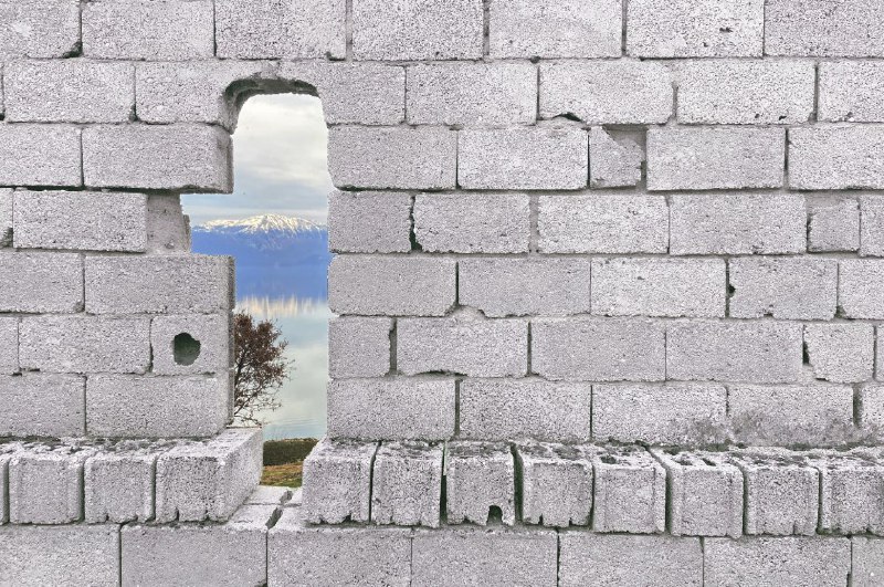 Ohrid 湖光山色，退休住這好適合，騎腳踏車環湖順便跨境馬其頓？