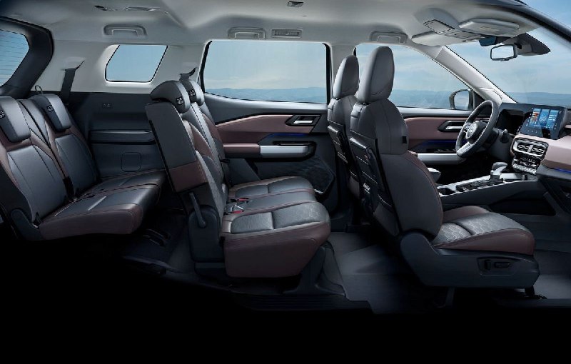 Семиместный Mitsubishi Destinator выходит на экспорт 3