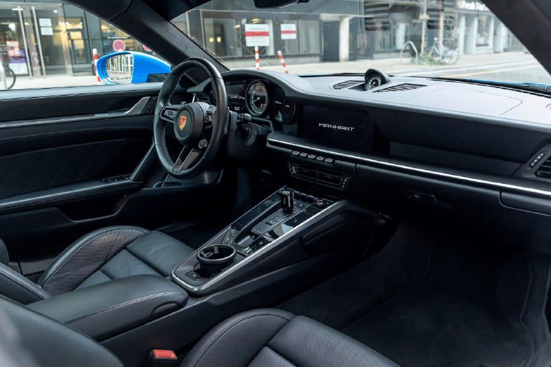 Manhart превратил Porsche 911 Turbo S в 922-сильного монстра 5