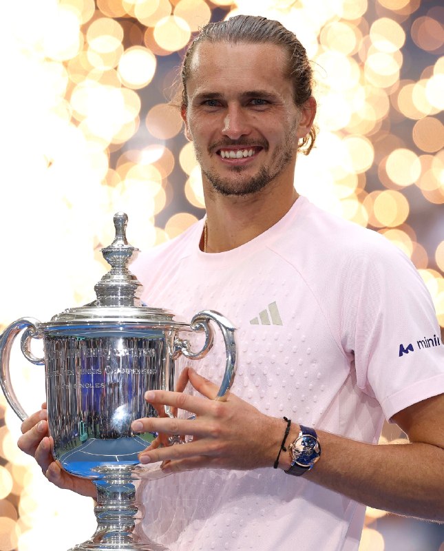 Саша Зверев забрал US Open и еще чуть-чуть приблизился к званию первой ракетки м