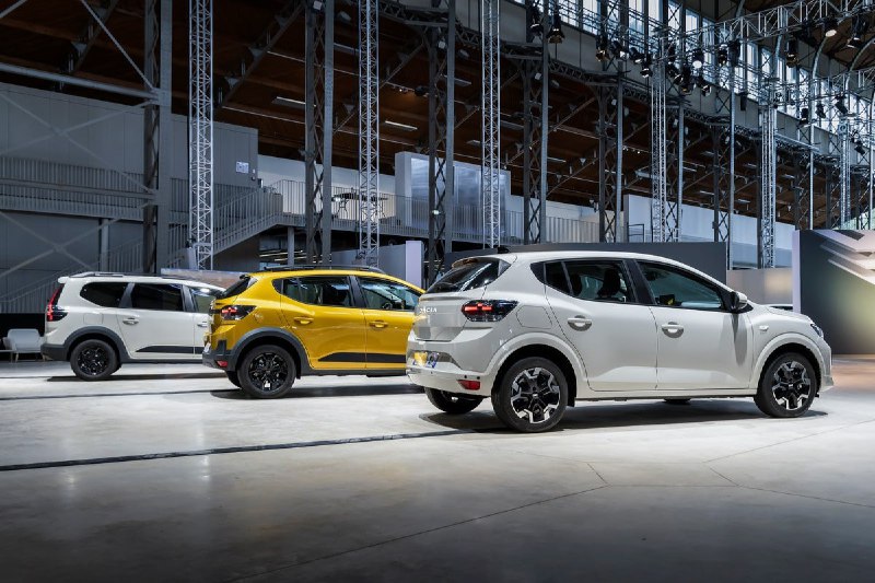 Dacia обновила линейку бюджетников 4