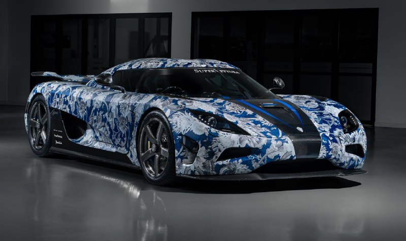 Koenigsegg Agera обклеили уникальной пленкой за 1,5 млн долларов