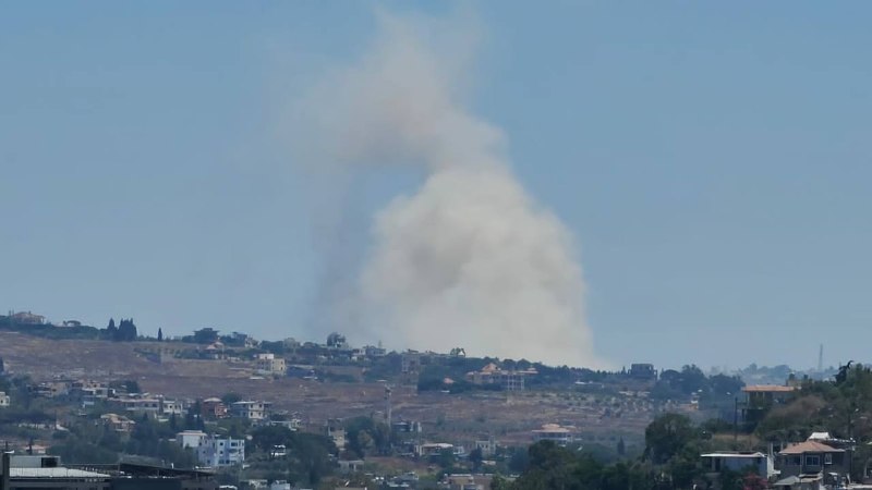 הפצצה ישראלית בעיירה כפר תבנית, דרומית ללבנון.