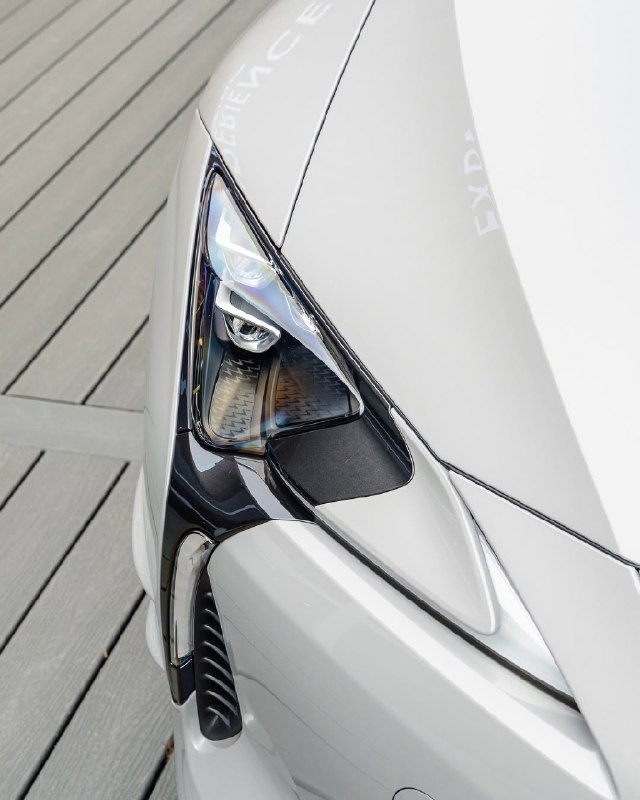 Кабриолет Lexus LC 500 Inspiration Series 5.0L V8 2026 6