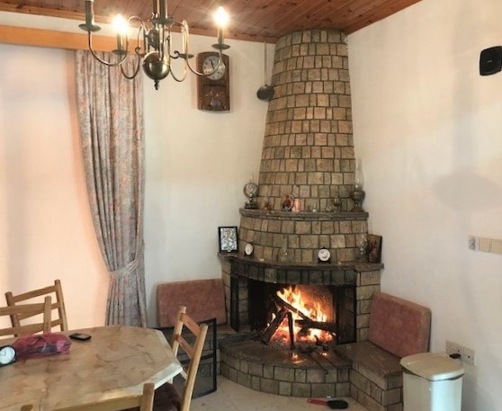 4-bed mountain house on 4,000 sqm plot, Limassol district photo 6