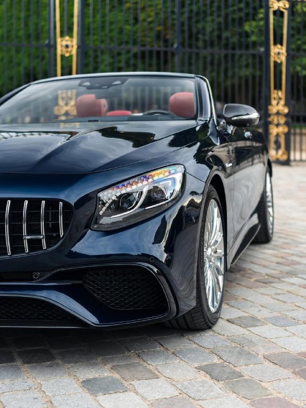 Mercedes Benz S 65 AMG Cabriolet V12 BITURBO 6.0-L 630 HP 1000 Nm