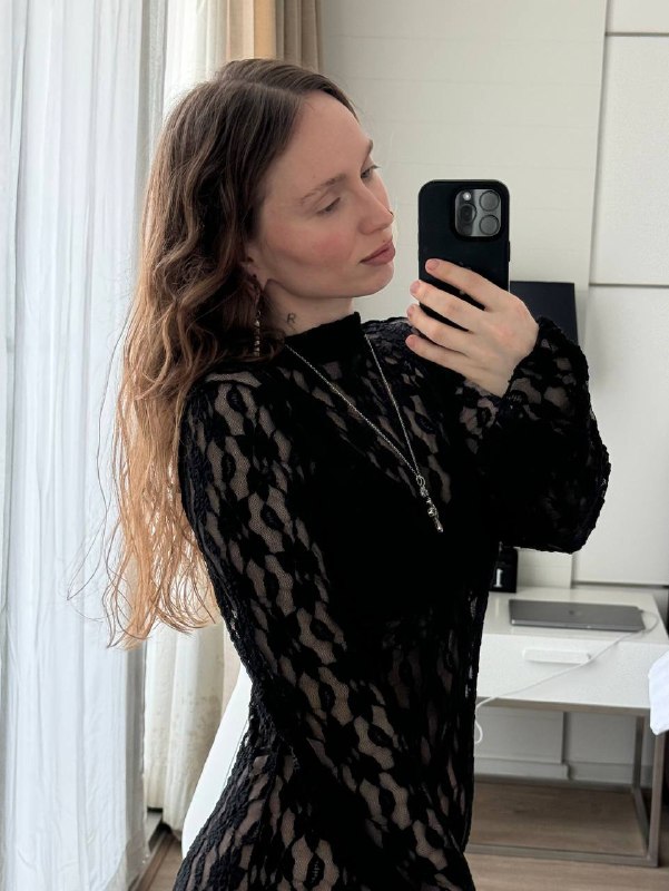 Естественные локоныЕсли быть натуральной, то с лучшим несмываемым уходом и мягкой фиксациейЕстественные локоныЕсли быть натуральной, то с лучшим несмываемым уходом и мягкой фиксацией