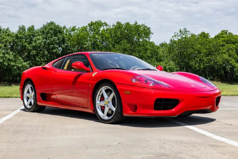 Кто бы мог подумать, что 25-тысячекилометровый Ferrari 360 Modena 2000 года — эт