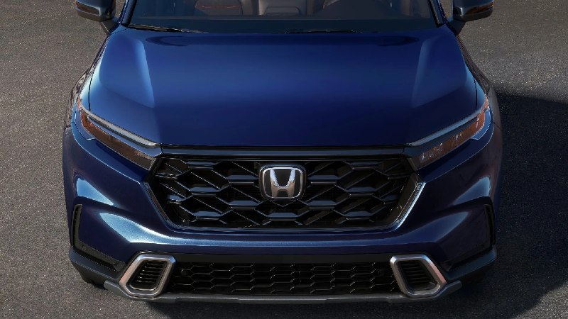 Два японских кроссовера — Honda CR-V и Toyota RAV4 — в 2025 году суммарно продал