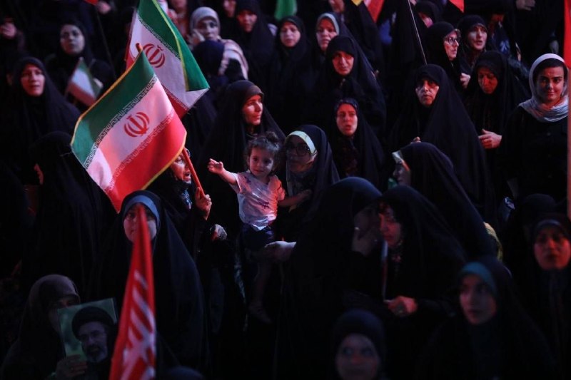 گیلان پرس: 🔺تصاویر دیدنی از قرار شبانه مردم رشت در خونخواهی امام امت۵ شهریور ۱۴۰۵#باید_برخاست#گیلان_پرس 🇮🇷 @Gilan_Press🔺تصاویر دیدن
