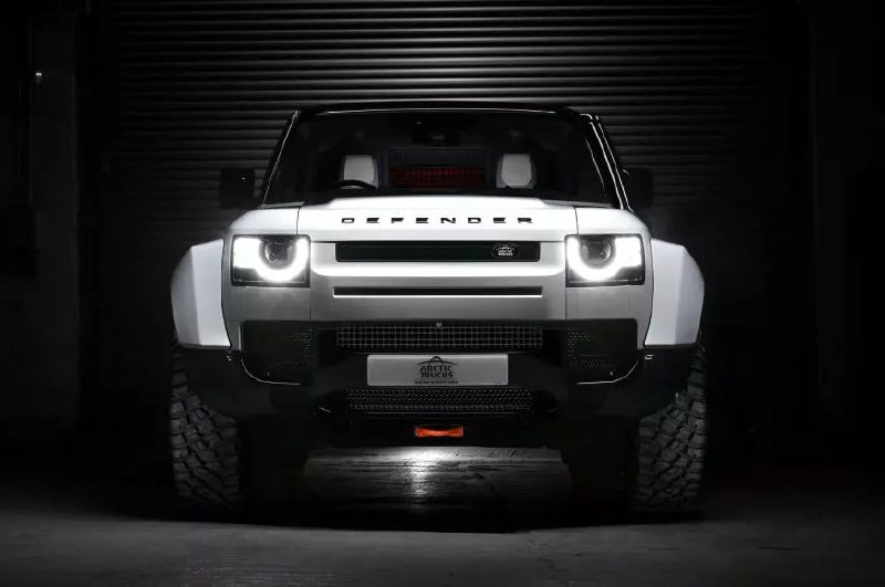 Компания Arctic Trucks представила внедорожную версию Land Rover Defender 2