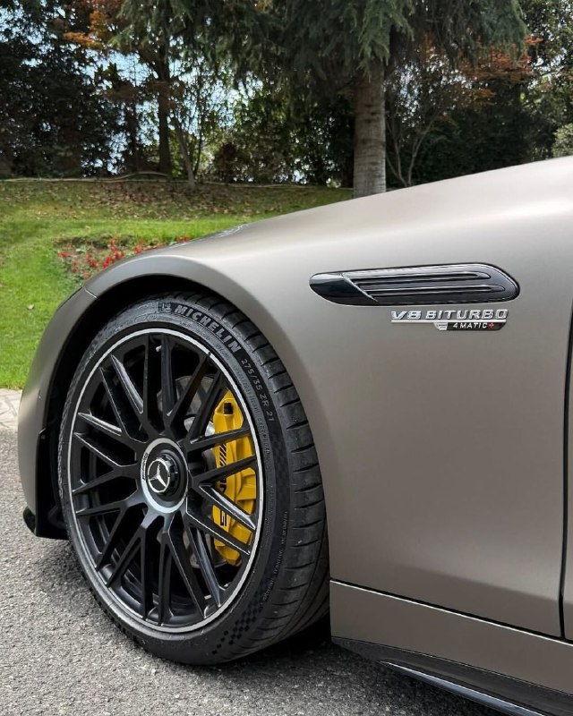 Mercedes Benz 4