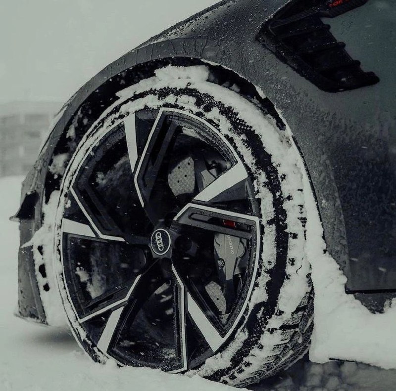Audi RS6 4