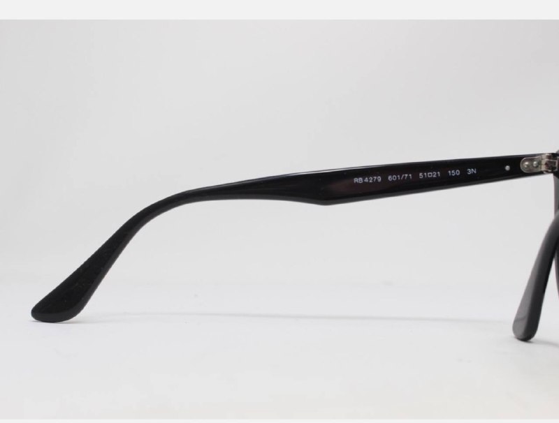 Продам очки rayban солнцезащитные