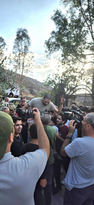 קבלת האסיר המשוחרר חוסיין עיאש בעיר הולדתו חרוף