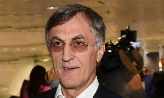 Советским районным судом г. Махачкалы удовлетворен административный иск Генпрокуратуры России к бывшему депутату госдумы РФ Гаджиеву М.Т. и подконтроль фото