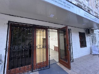 Продается нежилой помещение Юнусабад 4 кв ор-р автосалон куруг юнусаба