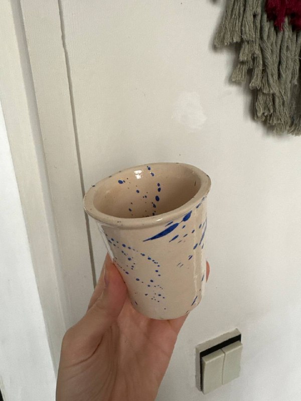 Привет! После закрытия кафе распродаем много товаров для кухни и посуды: от одноразовой до керамики