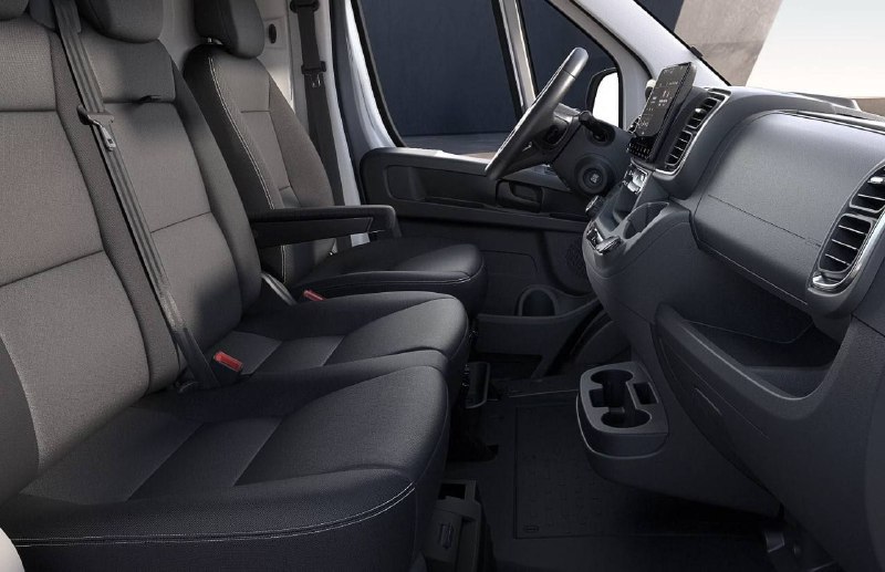 Фургон Toyota Proace Max получил электрическую версию 5