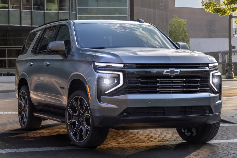 🚗💡 Chevy Tahoe и Suburban RST 2027: новые стандарты и пакетыНа рынке полно шум