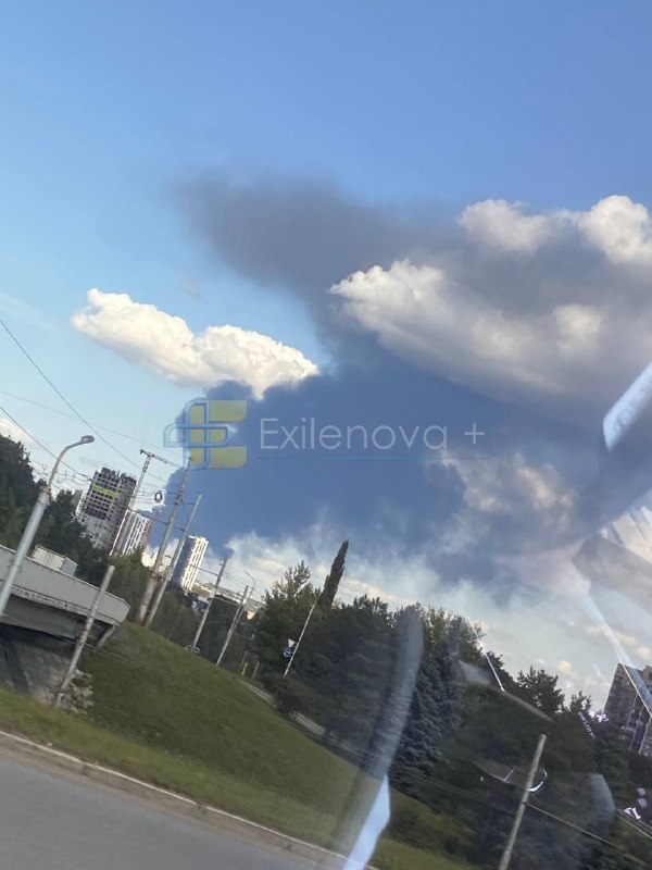 This morning, Ukrainian drones visited Bashkortostan, targeting the Bashneft oil refining infrastructure. Due to the attack, the Russians were forced to temporarily suspend operations at the local airport and institute a drone regime. The city is located 1,600 km from the Ukrainian border and is one of the largest oil refining centers in Russia, with a capacity of over 23 million tons of oil per year.