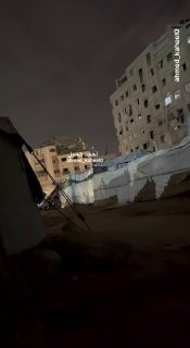 The occupation planes bombed a high-rise building after threatening it on Alensar Street, west of Gaza City.