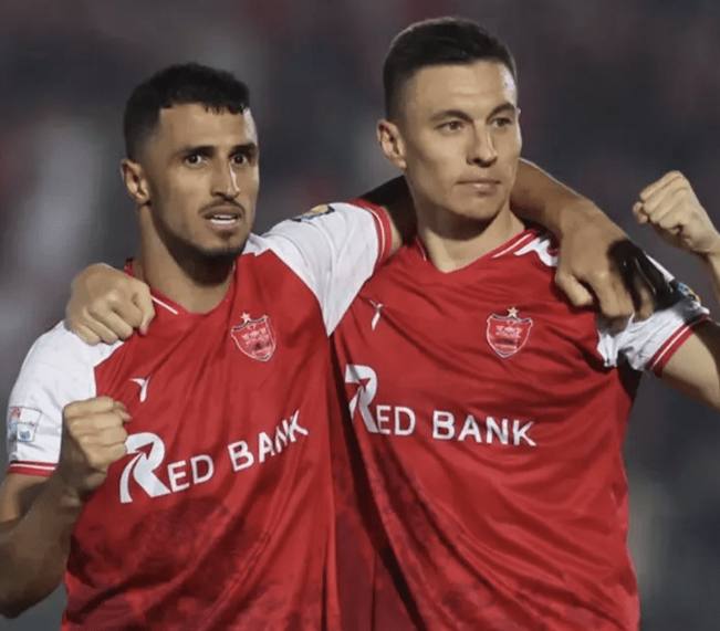 FIFA News 90: سرگیف قربانی انتخاب سرمربی پرسپولیس شد🔹شنیده میشود مهدی تارتار قصد داشت در بازی مقابل تراکتور در نیمه دوم از سرگیف استف