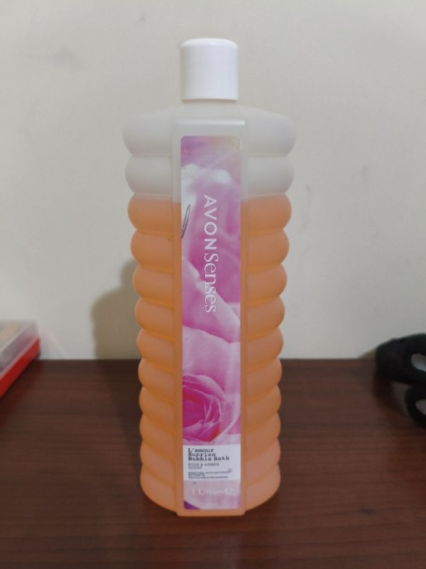 Пена для ванн от AVON, запах rose&amber. — фото 1